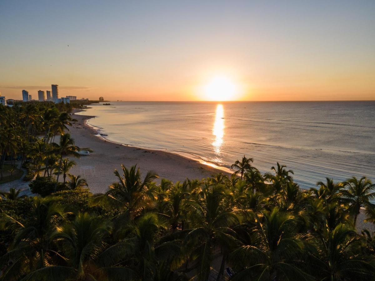 Coral Costa Caribe Beach Resort Хуан Долио Екстериор снимка