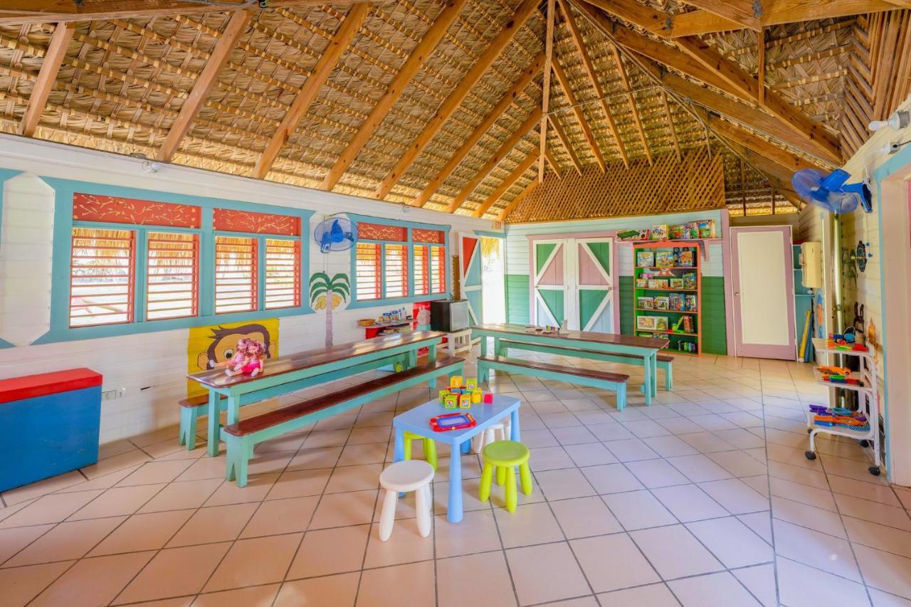 Coral Costa Caribe Beach Resort Хуан Долио Екстериор снимка