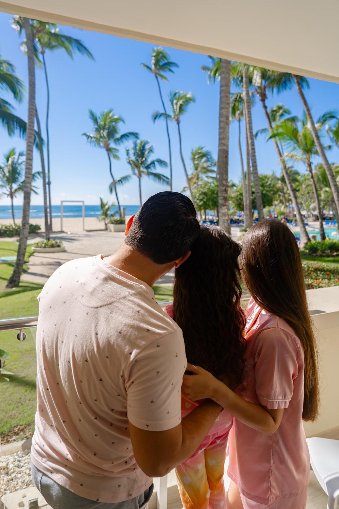 Coral Costa Caribe Beach Resort Хуан Долио Екстериор снимка